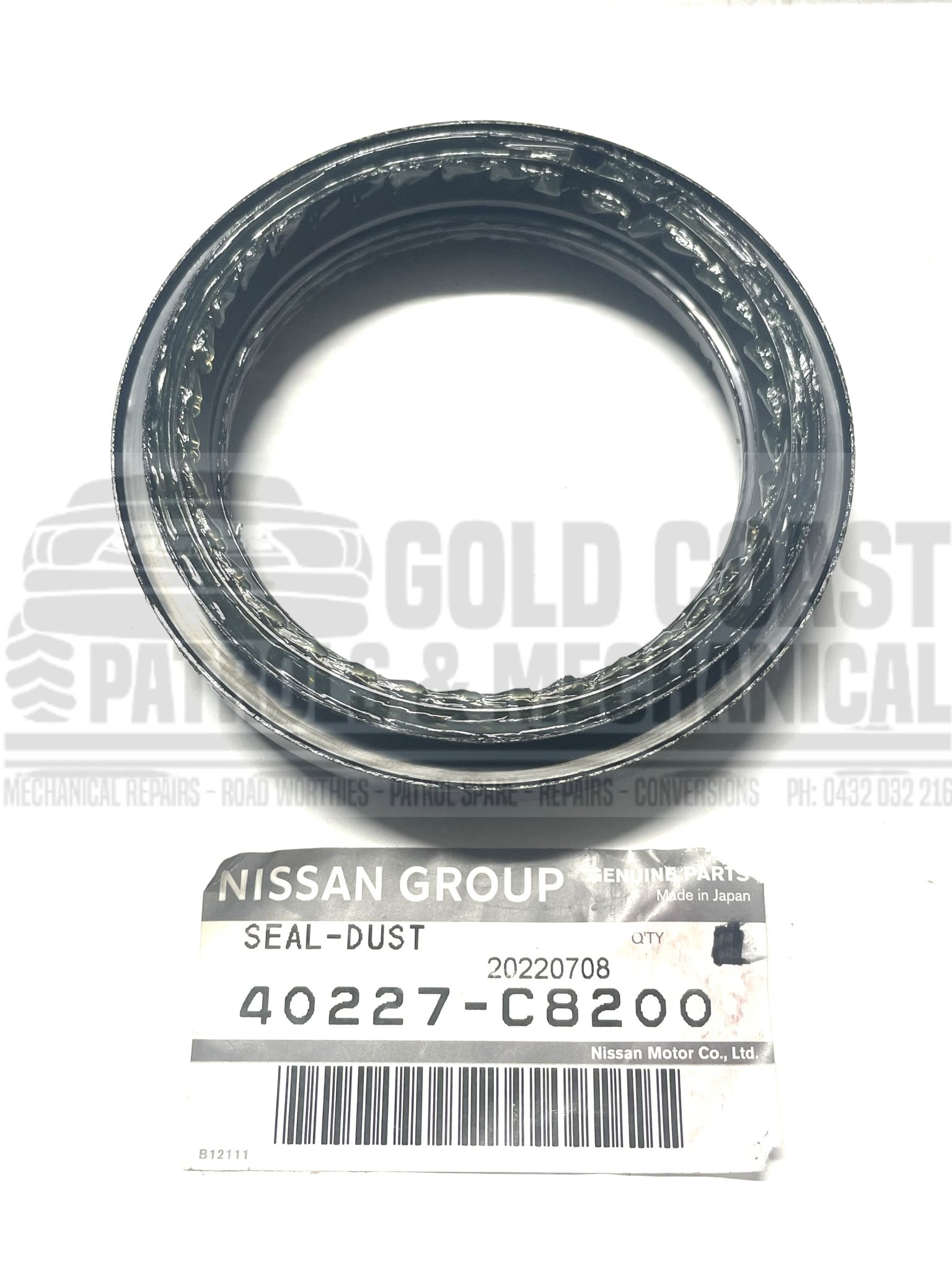 NISSAN PATROL GQ Y60 & GU Y61 GENUINE FRONT HUB BEARING SEAL
