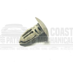 GENUINE NISSAN TRIM CLIP SUIT GU4 BARN DOOR TRIM IN BONE COLOUR (90990VD201)